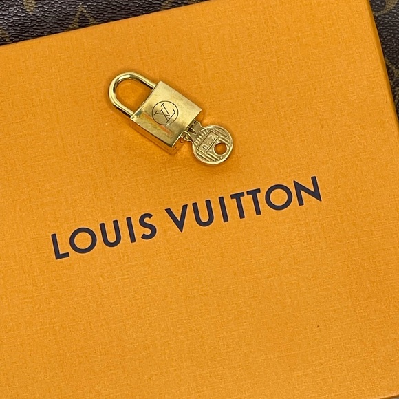 Louis Vuitton Accessories - Authentic Louis Vuitton gold tone padlock/ lock and key #230